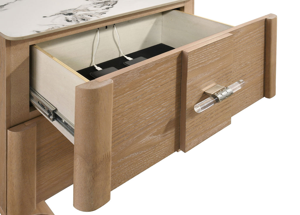 Leanne 4-piece Queen Bedroom Set Light Oak